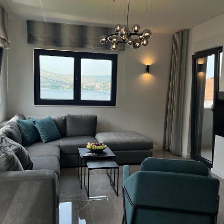 Beachfront House Olbia With Private Parking Trogir Ngoại thất bức ảnh