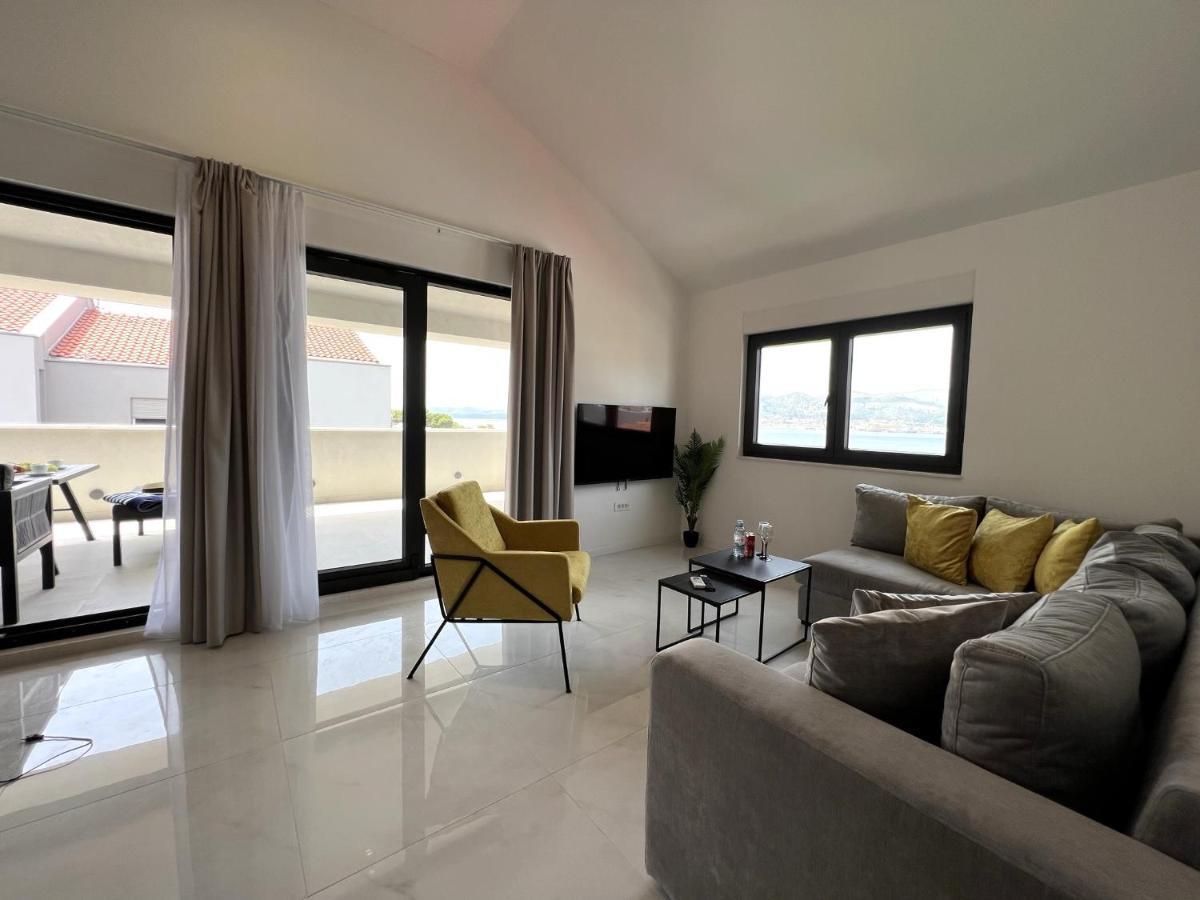 Beachfront House Olbia With Private Parking Trogir Ngoại thất bức ảnh